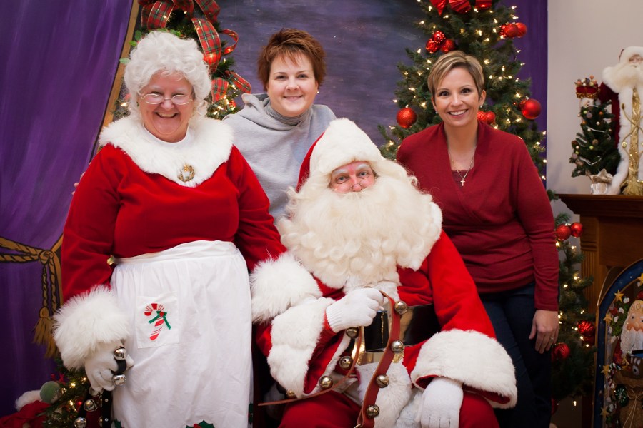 Downtown Mt. Clemens – Santa Photos! 