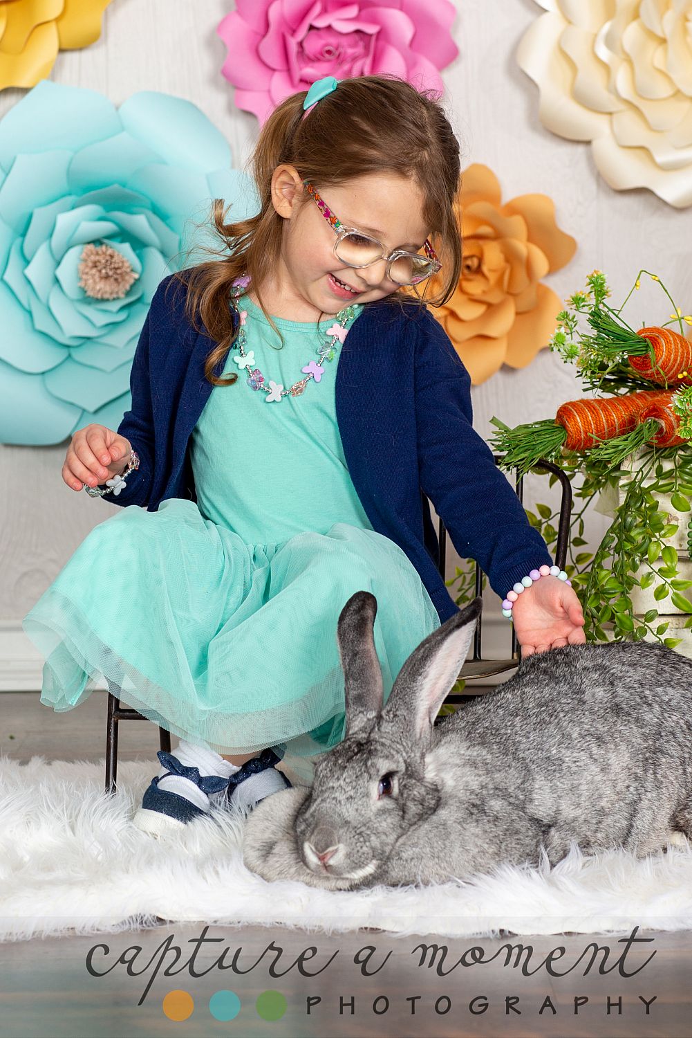 Easter and Spring Mini Sessions are Back! 